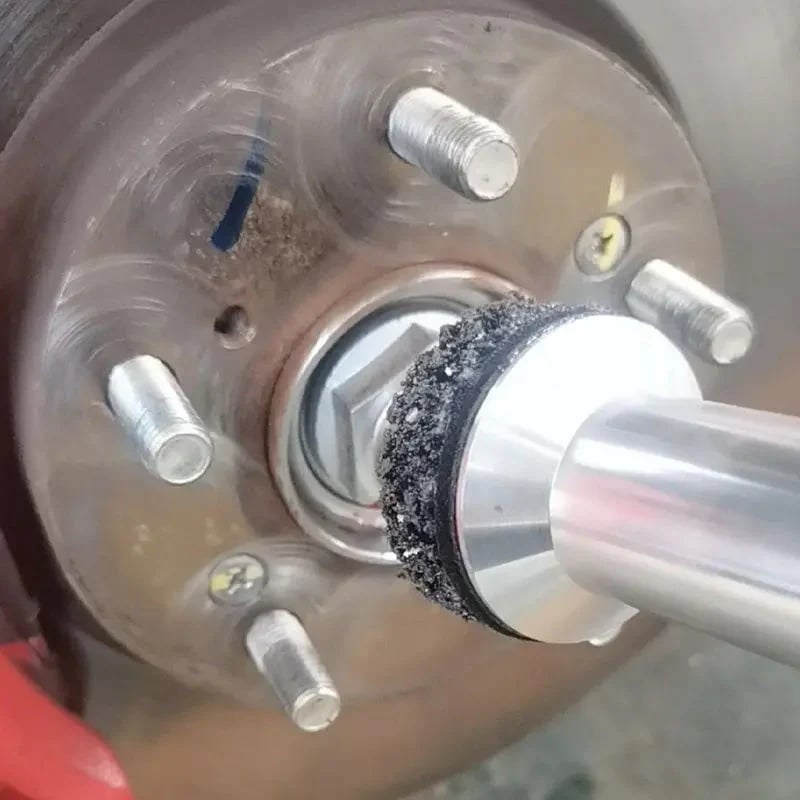 Rust Removal and  Maintenance Tool Kit for Automotive Wheel